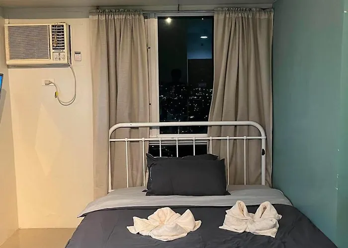 Escape With Skyline Views Apartment Manila